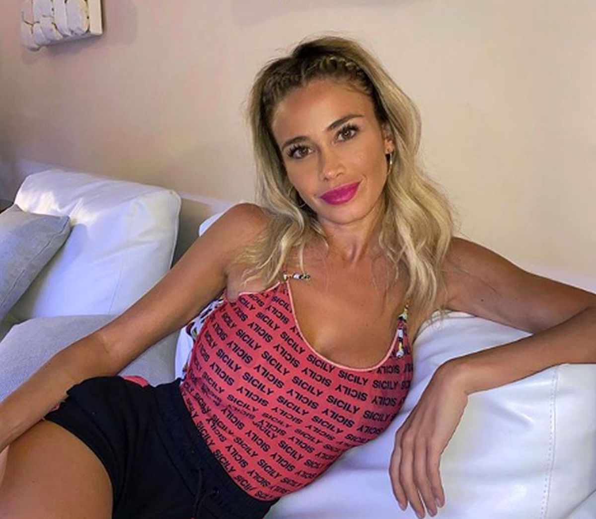 VIDEO+FOTO  Sexy-jurnalista Diletta Leotta, gafă pe scenă la adresa lui Samir Handanovic