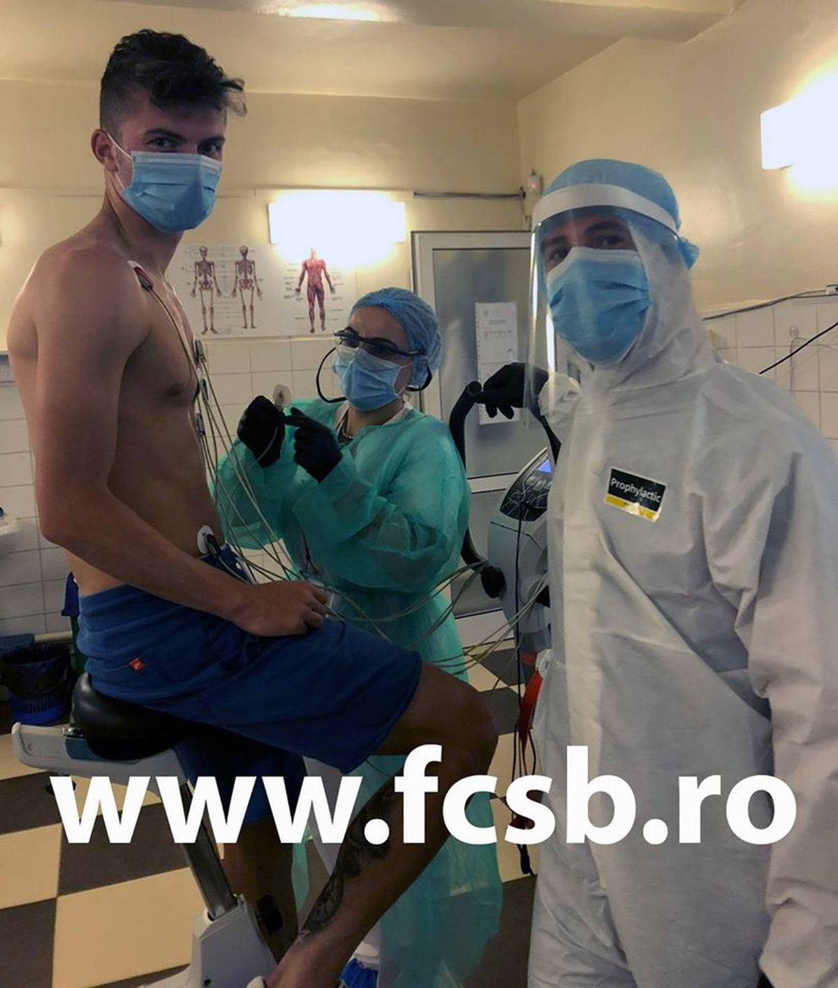 FCSB a efectuat vizita medicală » Control ca la carte pentru roș-albaștri