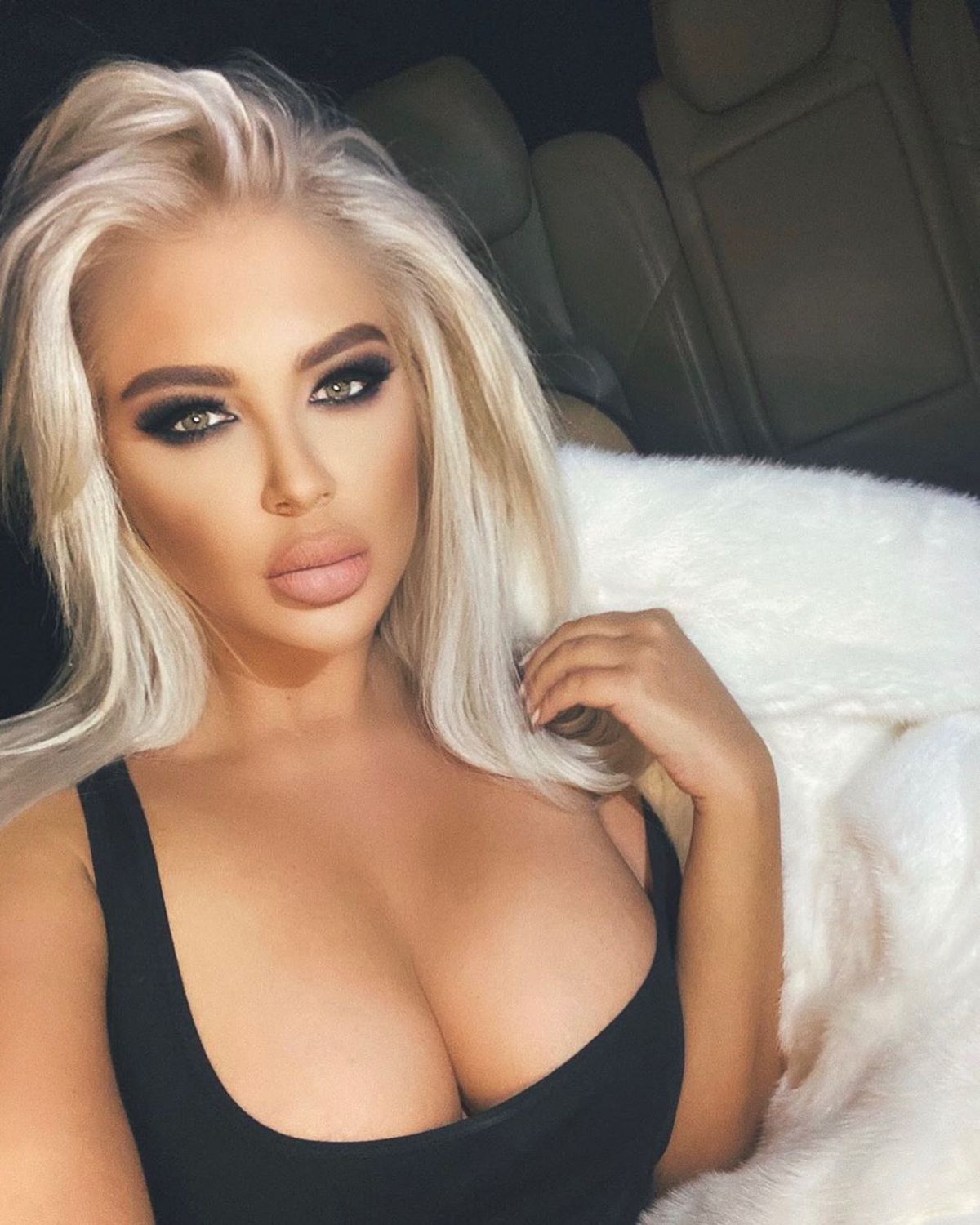 FOTO Andrea, fosta iubită a lui Costi Ioniță, scandal uriaș cu un boxer celebru