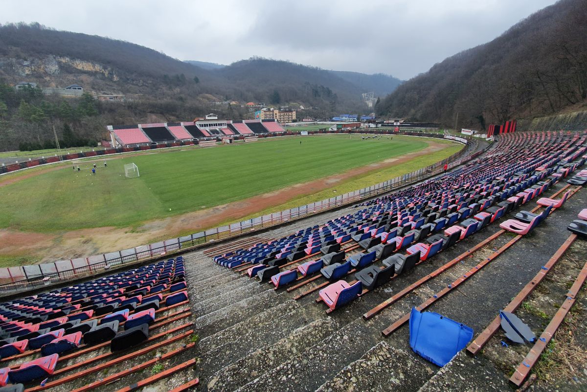 Stadionul „Mircea Chivu", Reșița