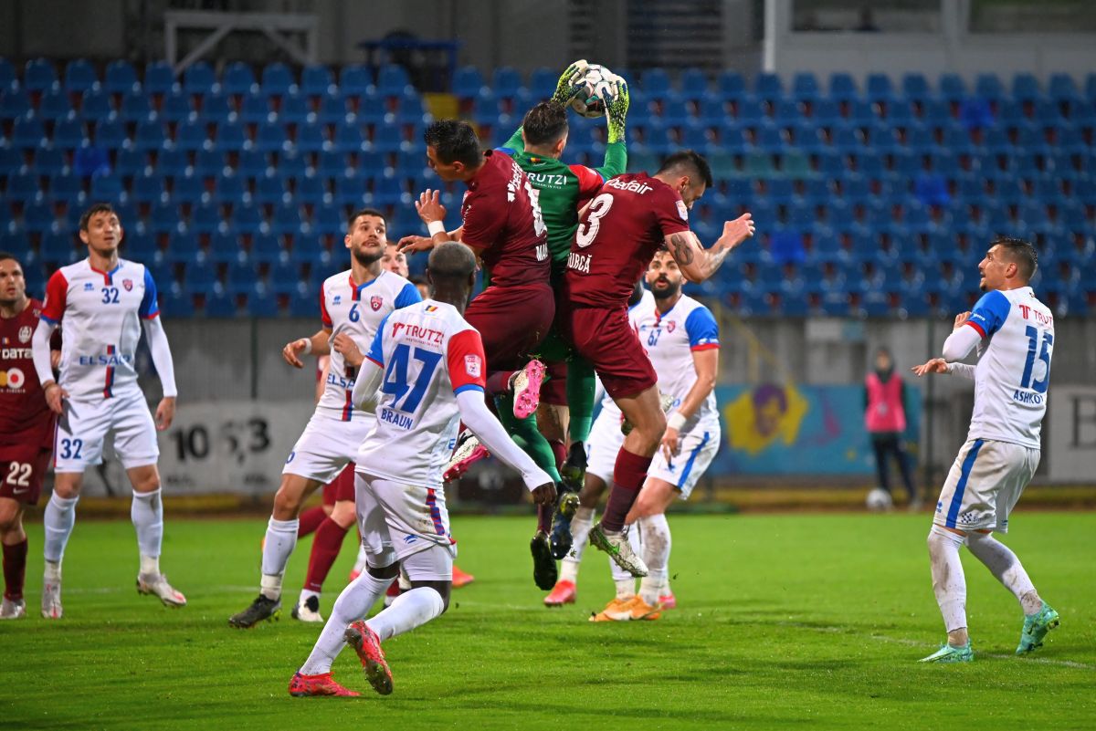 CFR Cluj, petrecere cu bere la Botoșani » Vergil Andronache, fostul „principal” al lui Becali, plonjon în vestiar 