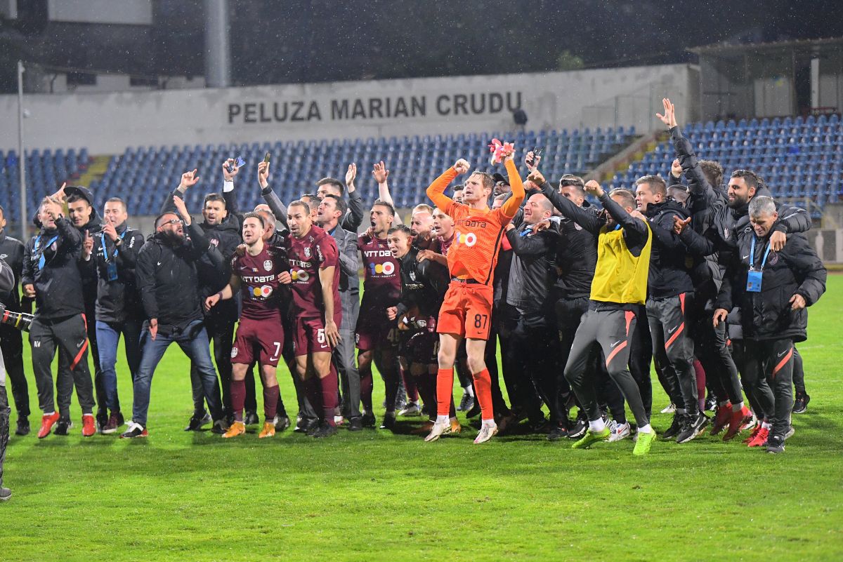 FC Botoșani - CFR Cluj 0-1 » CFR F4NTAS7IC! Clujenii au cucerit al 4-lea titlu consecutiv și al 7-lea din istorie!