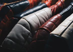 Care sunt beneficiile unei geci de piele pentru bărbați?