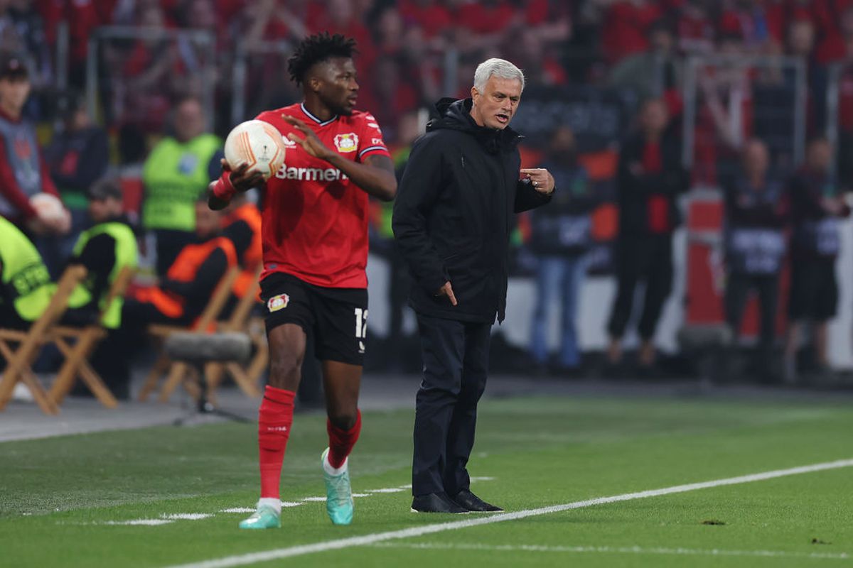 Decizie bizară în Sevilla - Juventus » VAR-ul a ratat un fault evident: „Dacă nu s-a schimbat regulamentul, trebuia penalty”