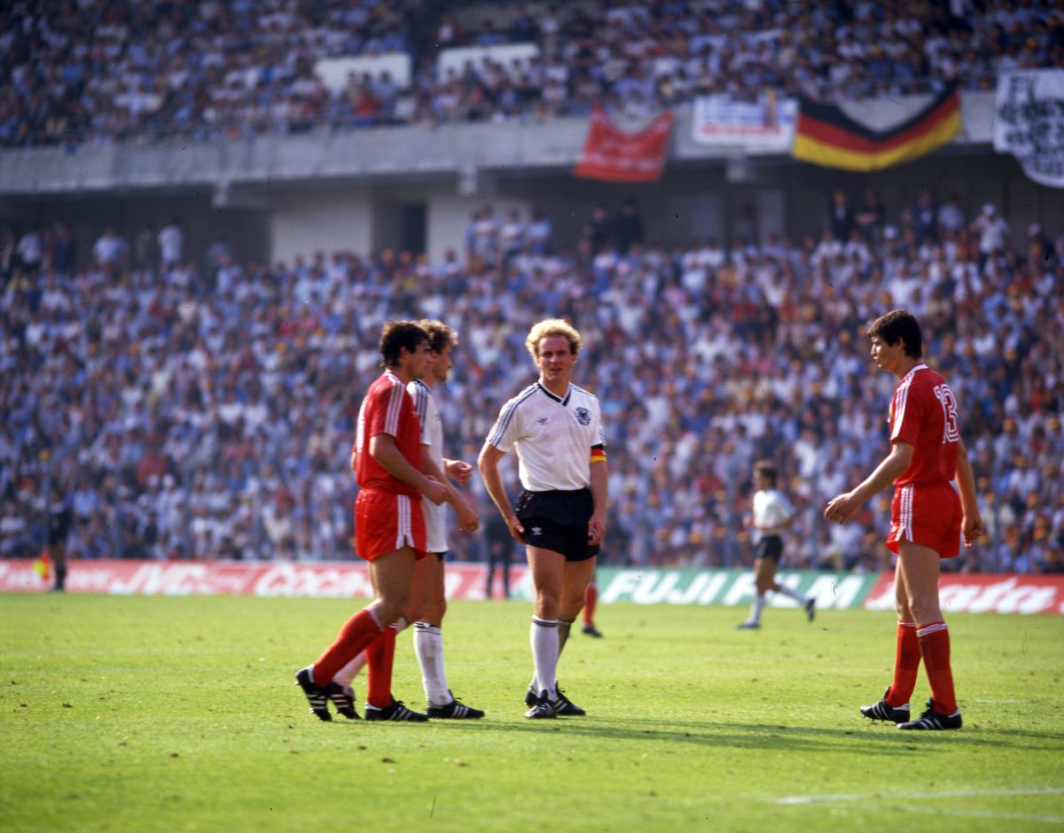 Povestea României la primul Euro, din 1984: am lăsat Italia acasă! » Fără niciun stelist, cu cel mai tânăr selecţioner pe bancă şi debutul lui Hagi la un turneu final la doar 19 ani