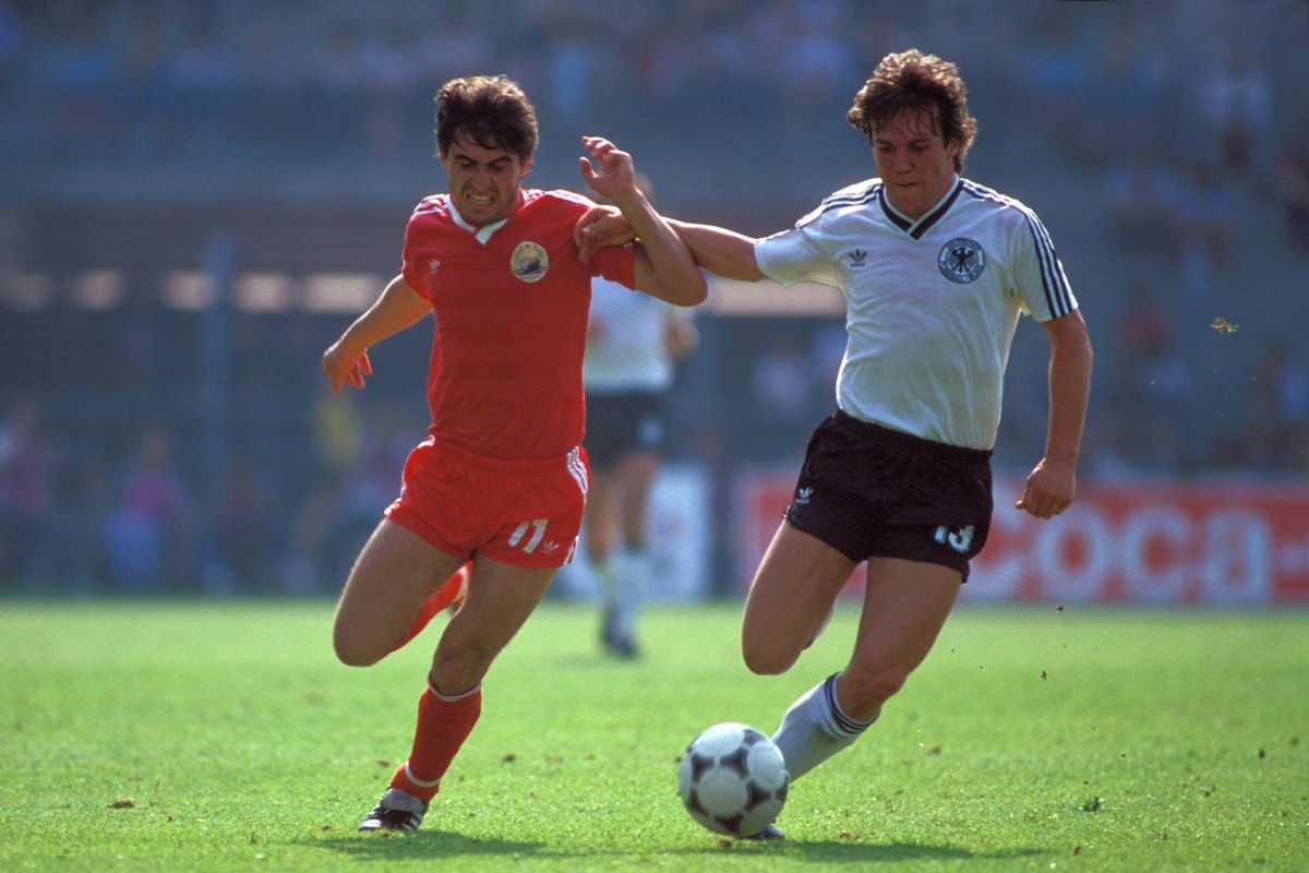 Povestea României la primul Euro, din 1984: am lăsat Italia acasă! » Fără niciun stelist, cu cel mai tânăr selecţioner pe bancă şi debutul lui Hagi la un turneu final la doar 19 ani