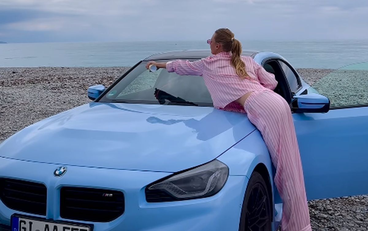 Tenismena a trecut peste scandalul de dopaj și s-a apucat serios de modeling » Ședințe foto în ținute îndrăznețe