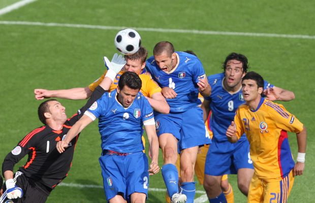 România la Euro 2008, în „Grupa morții” » Imaginile memorabile cu Cristi Chivu la imn, Adrian Mutu de la extaz la agonie, plus nedreptatea lui Ciprian Marica!