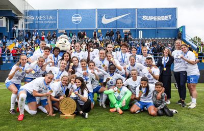 Trofeul de campioană este la Constanța » Au petrecut ca Inter