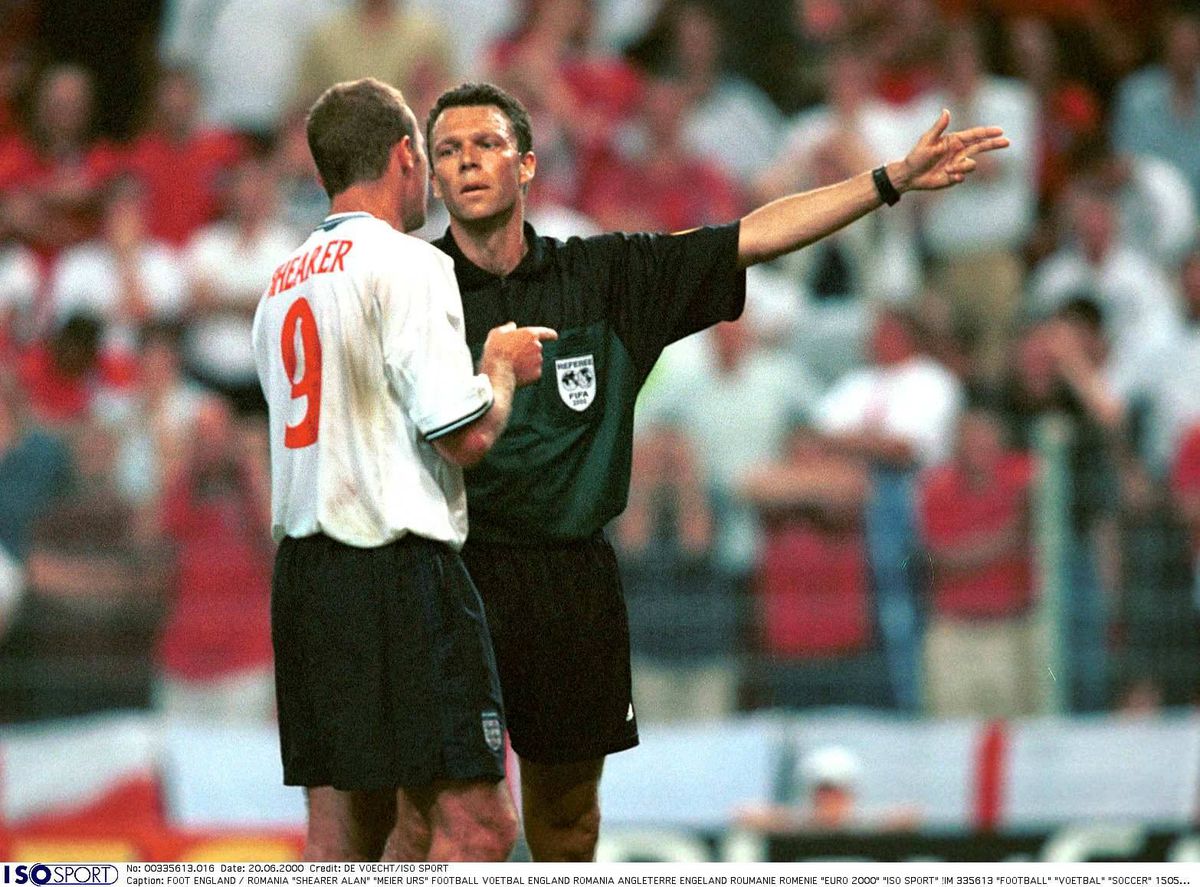 „O cicatrice, o pată, o insignă de dezonoare” » Mărturie-eveniment a fostului mare atacant englez, despre meciul istoric cu România: „Amintirea mă umple de dezgust de sine. Mă trec fiorii când scriu”