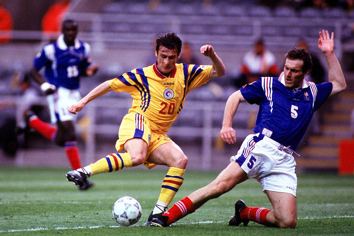 România la Euro 1996: am început prost, am încheiat în genunchi » Generația de Aur zdruncinată din temelii, acuze de blat și adio pentru Răducioiu