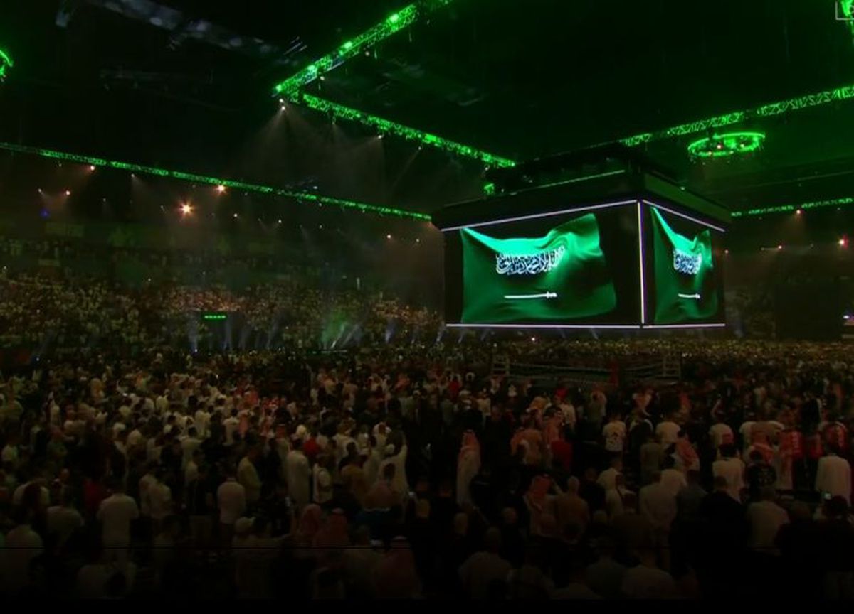 Incredibil! Oleksandr Usyk va fi „campion absolut” doar pentru două săptămâni » Este forțat să renunțe la una dintre centuri