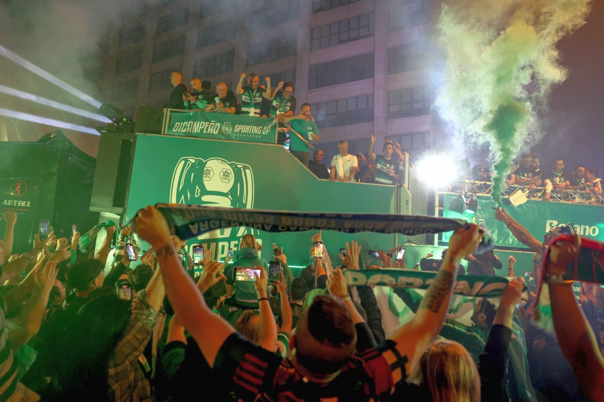 Sporting Lisabona a câștigat titlul în Portugalia! Imagini de colecție, după o luptă palpitantă cu Benfica