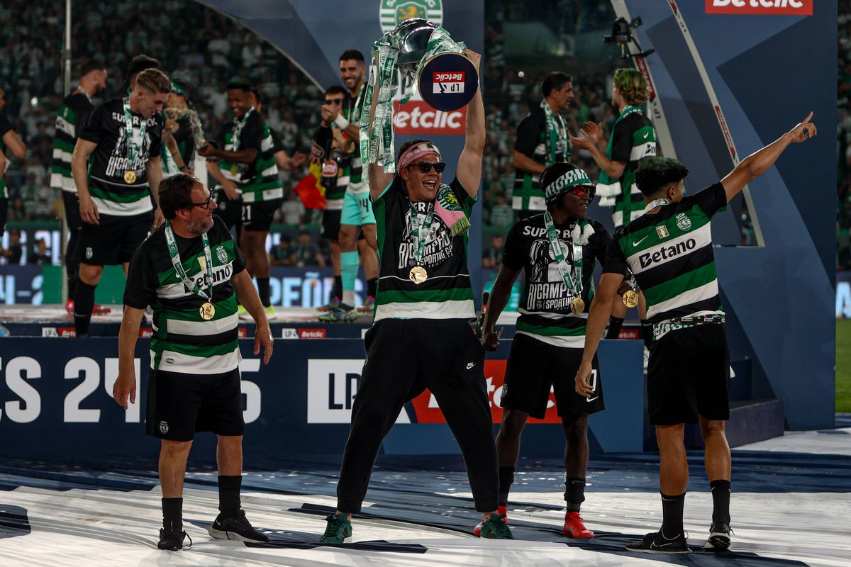 Sporting Lisabona a câștigat titlul în Portugalia! Imagini de colecție, după o luptă palpitantă cu Benfica