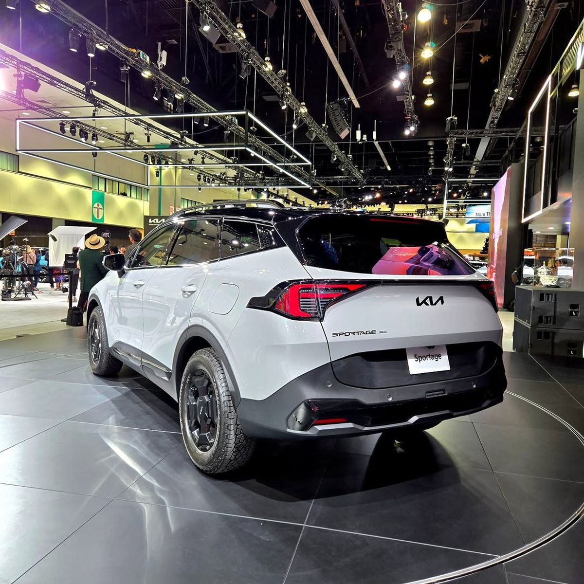 Mașina apreciată de români va lansa un nou model » O vezi în fiecare cartier și e mai ieftină decât Toyota sau Skoda