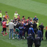 Scenele de la finalul partidei Steaua - Reșița, scor 0-2 / Foto: GSP