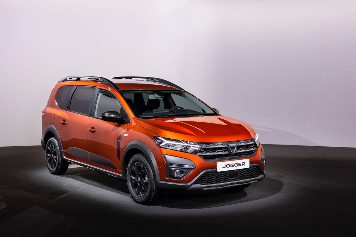 Noua mașină Dacia a fost „prezentată”: imaginile au scăpat pe net » Va fi mai ieftină decât rivalele Kia și Suzuki