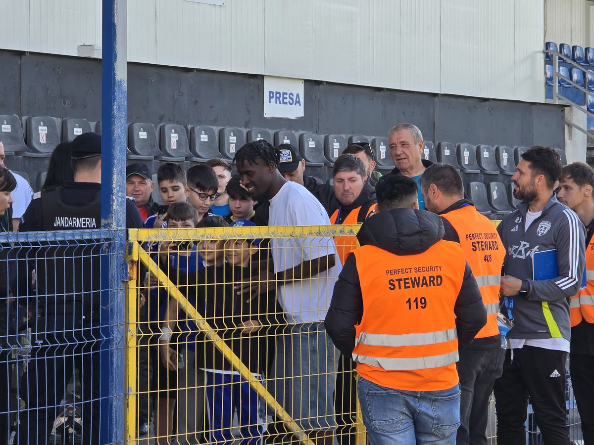 Proaspătul campion cu FCSB a mers la meciul de totul sau nimic din Superligă și a sărbătorit cu echipa câștigătoare!