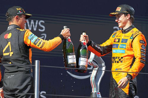Perechea McLaren, Oscar Piastri & Lando Norris // foto: Guliver/gettyimages