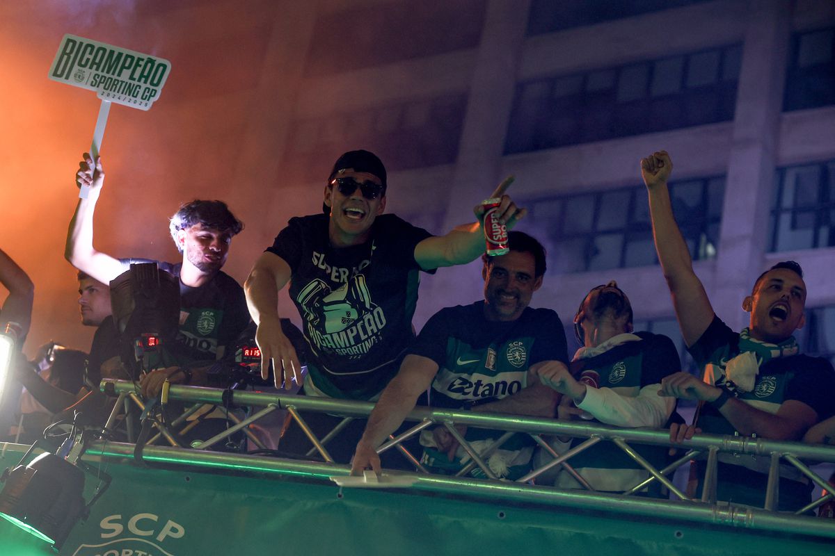 Sporting Lisabona a câștigat titlul în Portugalia! Imagini de colecție, după o luptă palpitantă cu Benfica