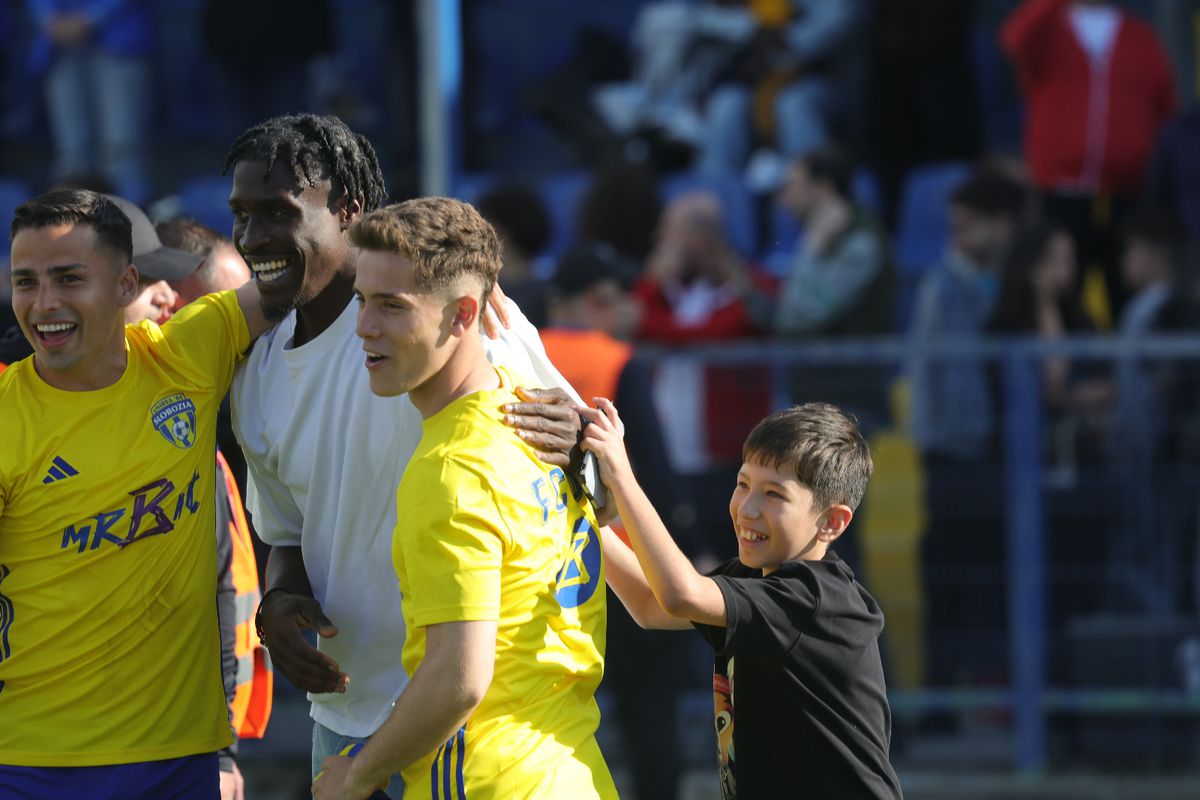 Proaspătul campion cu FCSB a mers la meciul de totul sau nimic din Superligă și a sărbătorit cu echipa câștigătoare!