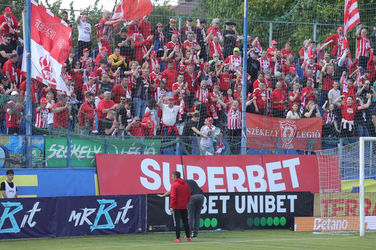 Unirea Slobozia - Sepsi // Dioszegi, moment fabulos înainte de partidă