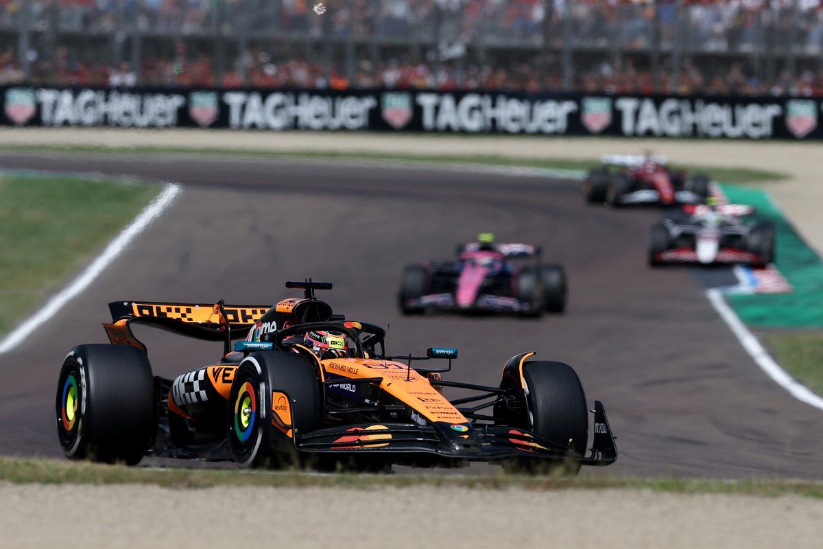 Lewis Hamilton și-a scos pălăria după rezultatul Ferrari de astăzi: „Fantastic! Nu mă așteptam”