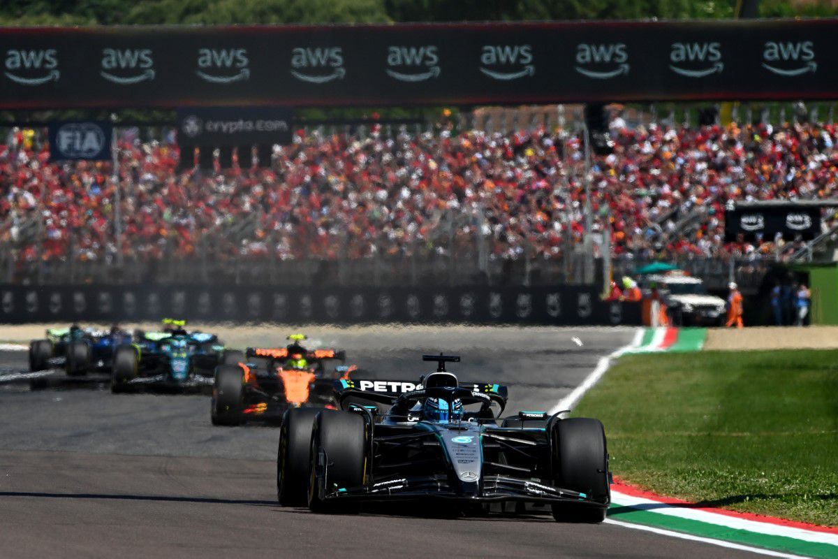 Lewis Hamilton și-a scos pălăria după rezultatul Ferrari de astăzi: „Fantastic! Nu mă așteptam”