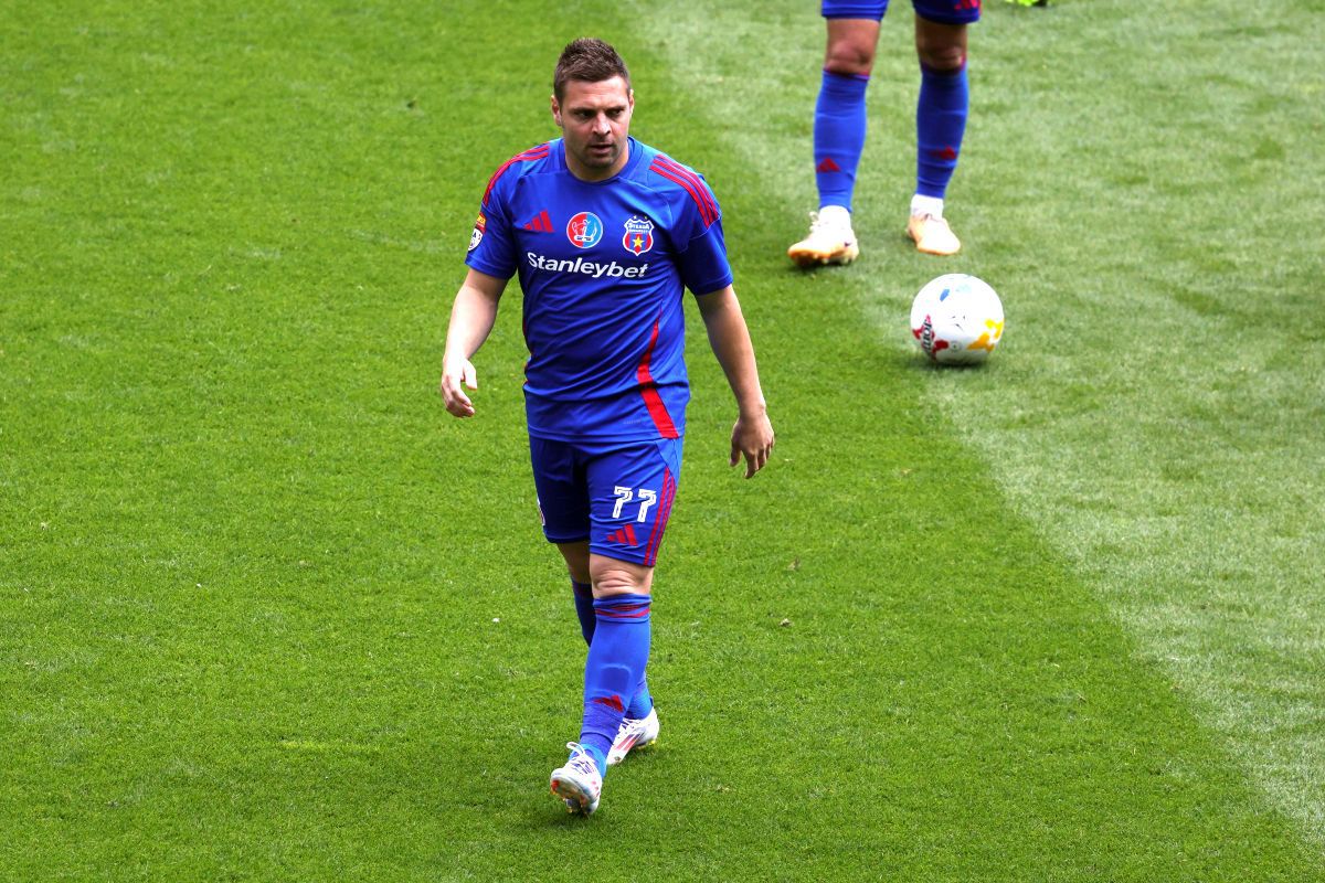 „Aici e Steaua!” » 3 detalii din Ghencea, de la Steaua - CSM Reșița: ce făcea Victor Pițurcă în lojă și cum arată la 69 de ani + mesajele ostile ale ultrașilor