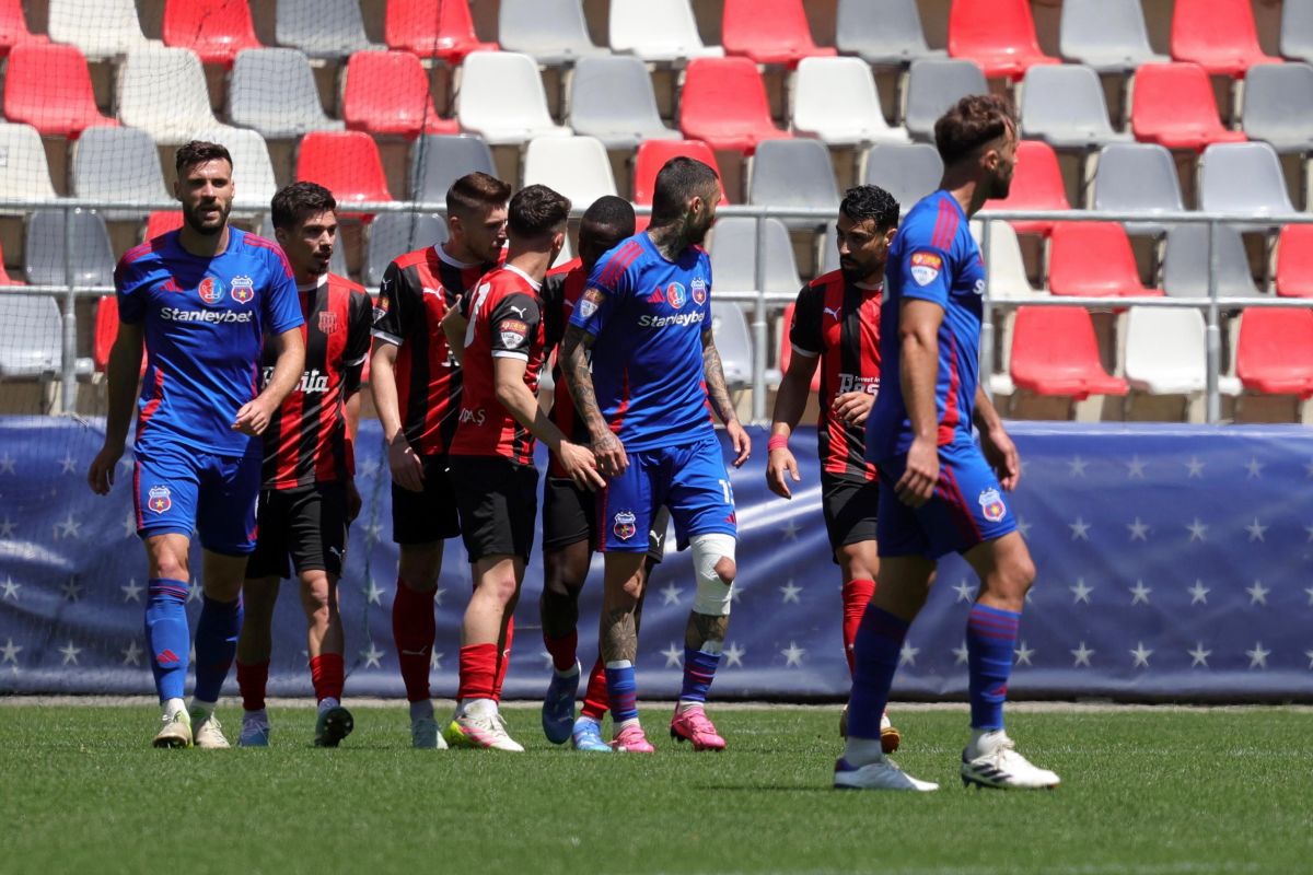 Steaua București - CSM Reșița, ultima etapă a play-off-ului din Liga 2: imagini din Ghencea