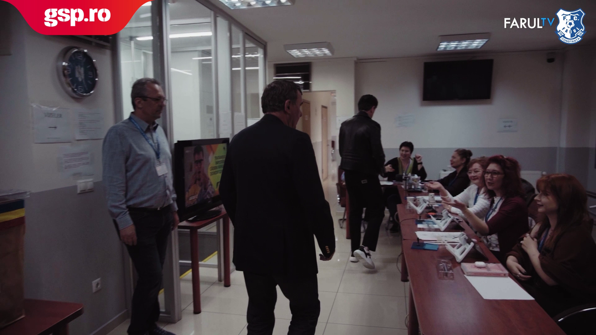 Hagi si Popescu la Istanbul