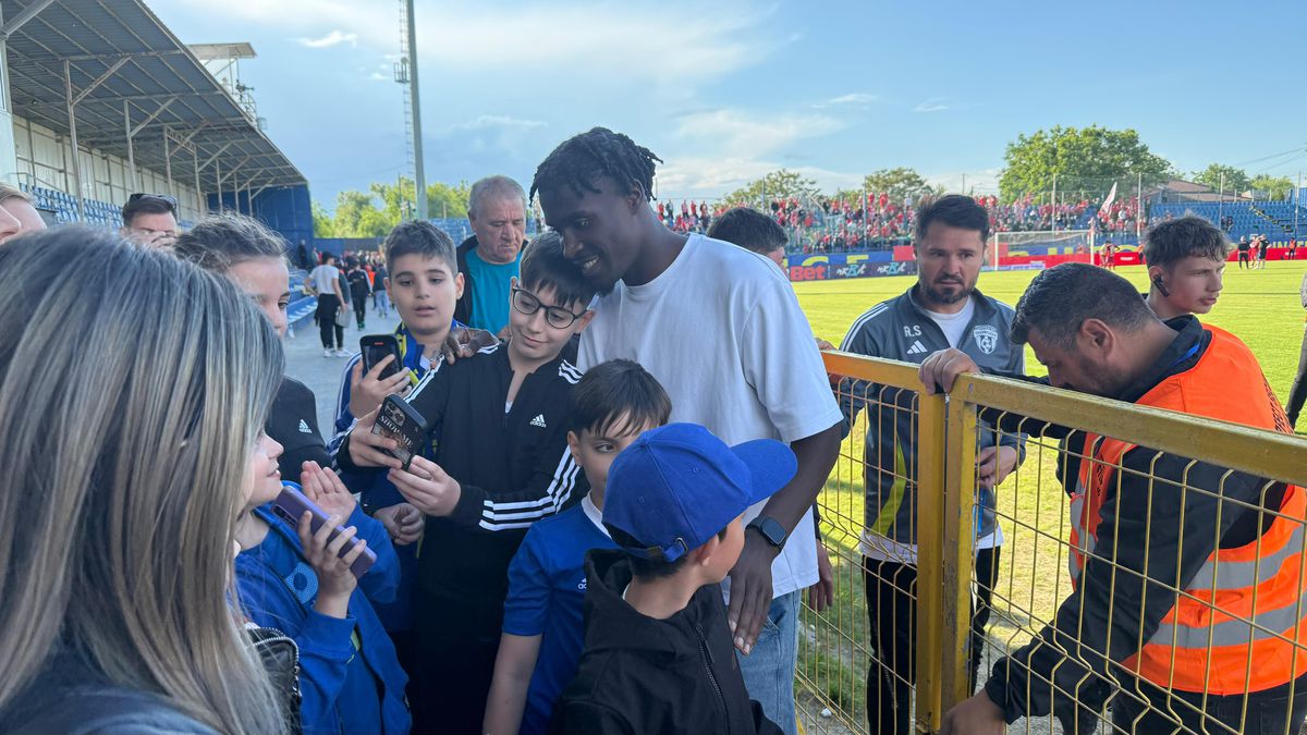 Proaspătul campion cu FCSB a mers la meciul de totul sau nimic din Superligă și a sărbătorit cu echipa câștigătoare!