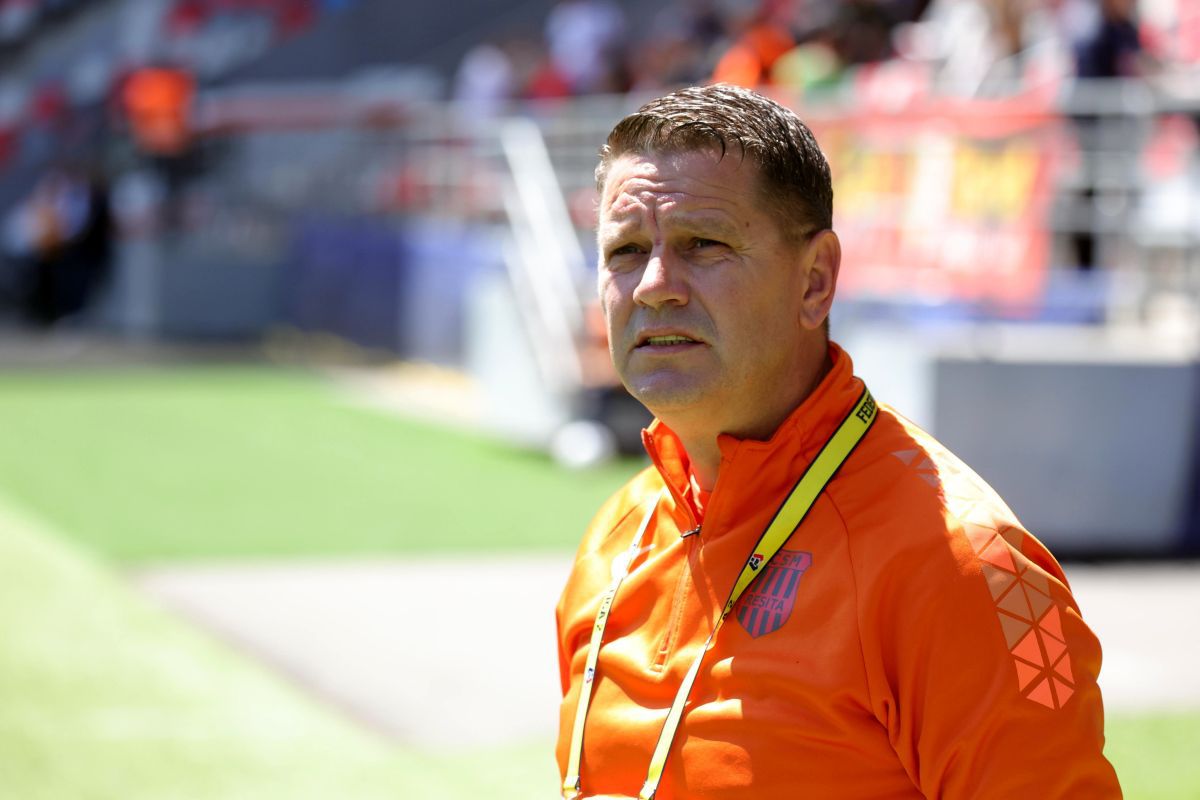 „Aici e Steaua!” » 3 detalii din Ghencea, de la Steaua - CSM Reșița: ce făcea Victor Pițurcă în lojă și cum arată la 69 de ani + mesajele ostile ale ultrașilor