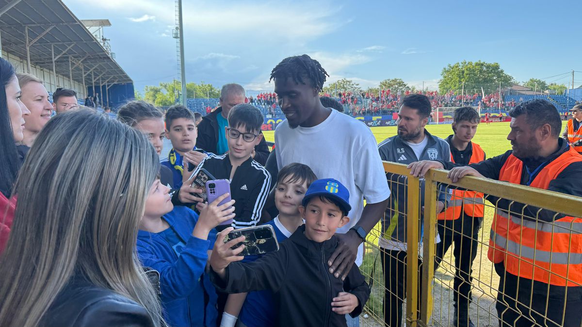 Proaspătul campion cu FCSB a mers la meciul de totul sau nimic din Superligă și a sărbătorit cu echipa câștigătoare!