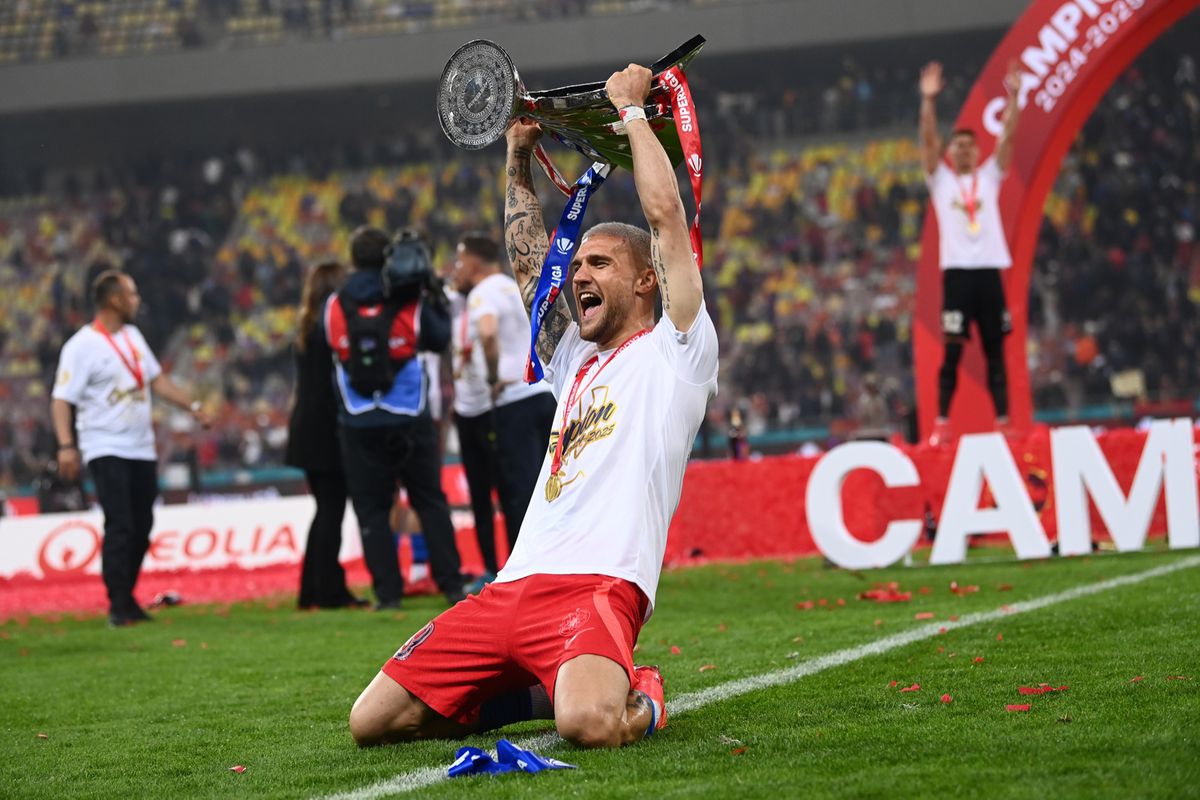 „Cea mai fericită de pe pământ!” » Antonia a întors toate privirile la petrecerea de titlu a celor de la FCSB