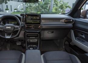 Noua mașină Dacia a fost „prezentată”: imaginile au scăpat pe net » Va fi mai ieftină decât rivalele Kia și Suzuki