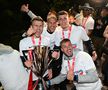 Bucureștiul roș-albastru! Imagini nevăzute de azi-noapte cu jucătorii FCSB în autocarul decapotabil: „Ei sunt cei mai buni!”