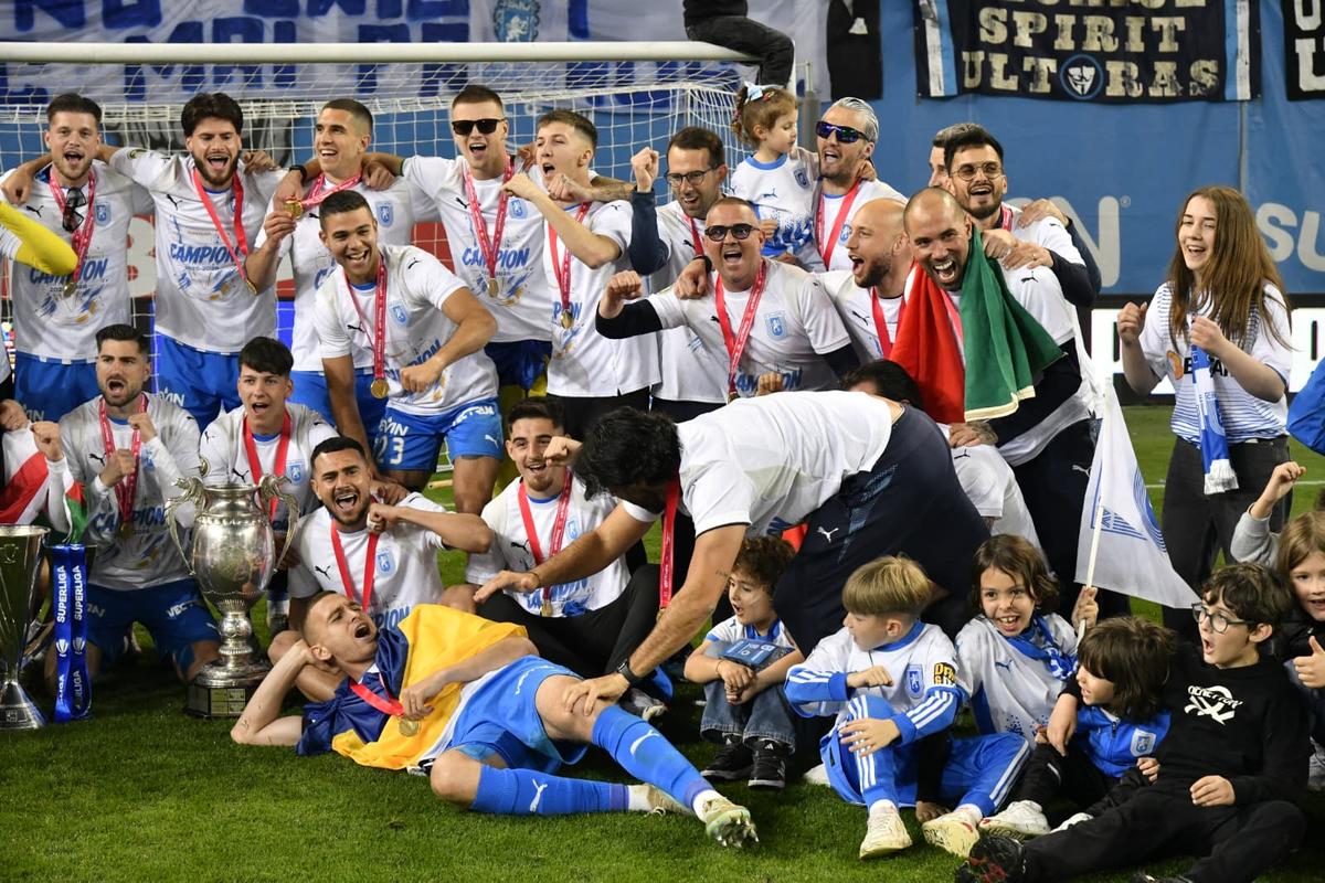 Universitatea Cluj vrea să facă primul transfer pentru cupele europene: unul dintre cei mai buni mijlocași din Superligă!
