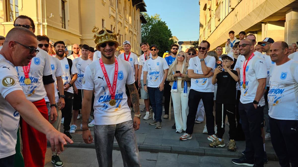 Sărbătoare de titlu în piața „Mihai Viteazul”, din Craiova