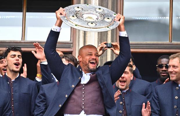 Vincent Kompany era să strice sărbătoarea titlului » Situația a fost salvată de soție!