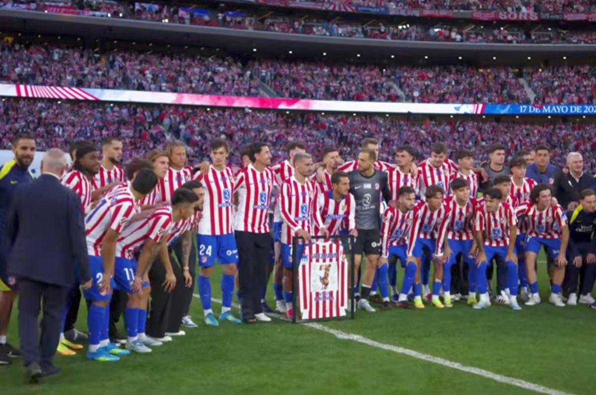 Atletico în lacrimi » Metropolitano și-a luat rămas bun de la legenda Antoine Griezmann: „Am greșit când am mers la Barcelona. Vă cer iertare”
