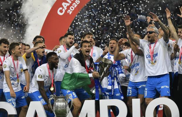 Ce beneficii primesc campionii României, după ce au devenit cetățeni de onoare ai Craiovei