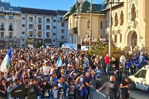 Craiova continuă sărbătoarea » 11.000 de oameni în piață