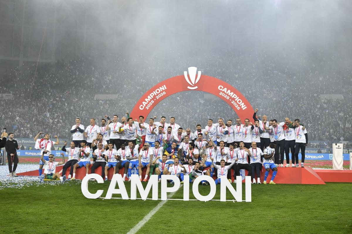 Universitatea Cluj vrea să facă primul transfer pentru cupele europene: unul dintre cei mai buni mijlocași din Superligă!