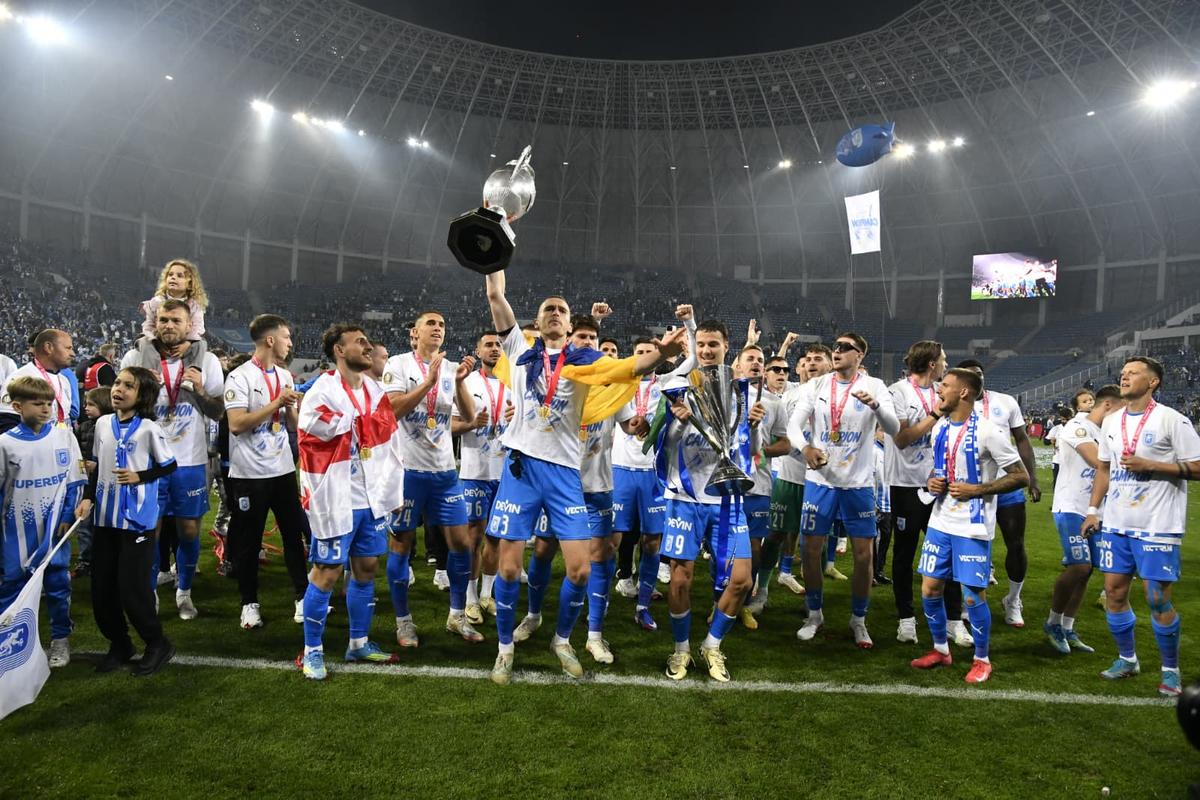Universitatea Cluj vrea să facă primul transfer pentru cupele europene: unul dintre cei mai buni mijlocași din Superligă!