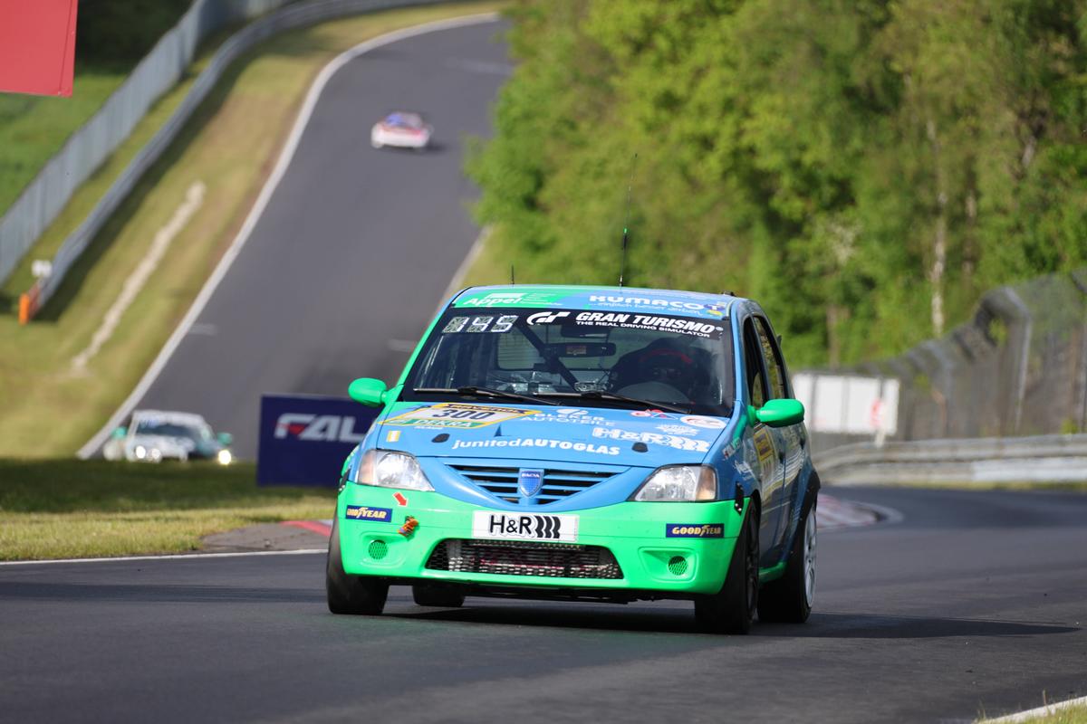 Dacia Logan a cucerit cursa de 24 de ore de la Nurburgring