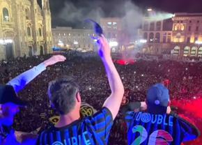 Ce sărbătoare în Piața Domului! Cristi Chivu a ridicat trofeele și a cântat cu sute de mii de oameni