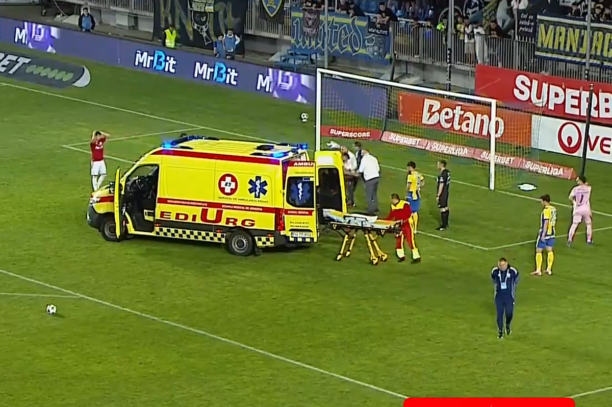 Imagini îngrozitoare în Petrolul - Oțelul » Marcatorul, transportat cu ambulanța la spital