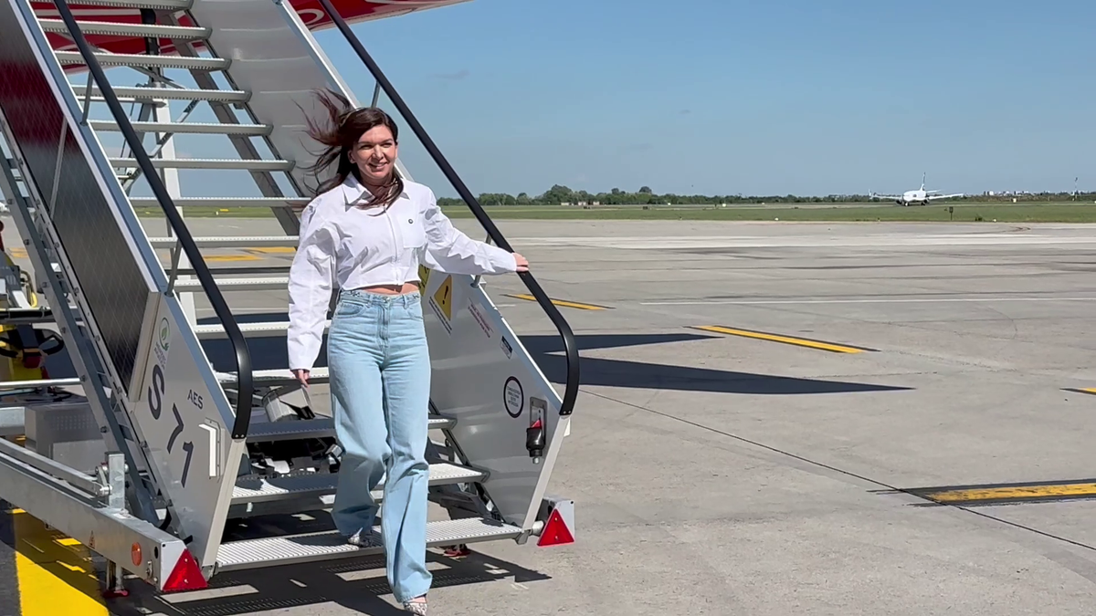 Simona Halep a semnat! „Vreau cât mai multe vacanțe!”
