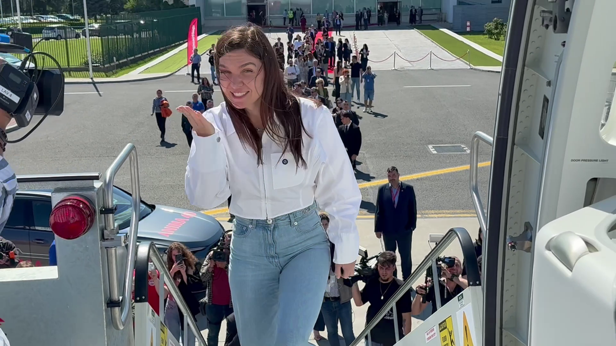 Simona Halep a semnat! „Vreau cât mai multe vacanțe!”